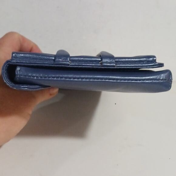 Nordstrom Purple Leather rouched clutch with opening to be hand held - Picture 7 of 10